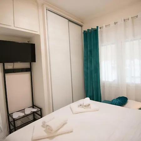 Apartamento φιλόξενο μοντέρνο ανάμεσα στο κέντρο και την παραλιακή της πόλης